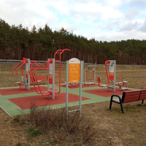 Buiten fitness toestel: de butterfly 5 Stap in de wereld van buitenfitness met de Butterfly en geef je armen en borstspieren de juiste uitdaging.